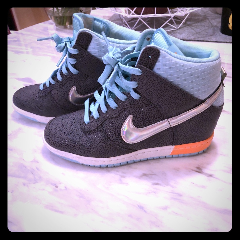 Nike wedge sneakers 6 1/2